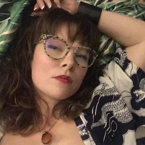 Meet your Posher, Chrystal